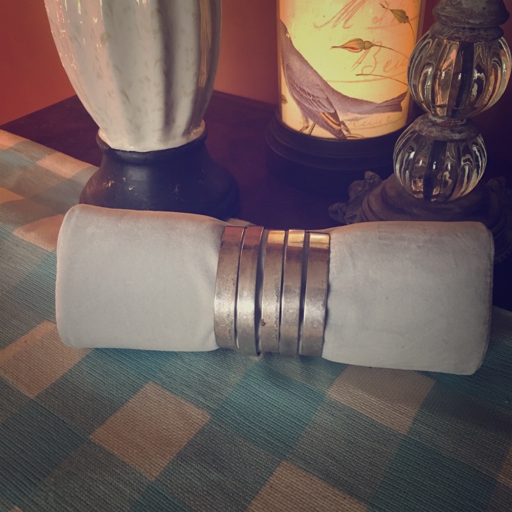 Bangle bracelet ca